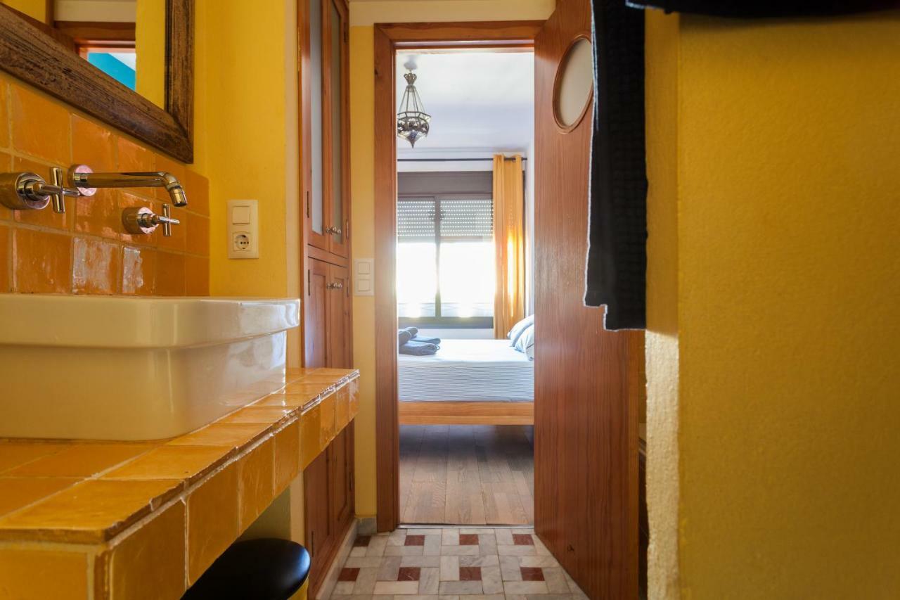 Atico Resitur Triana Apartment Севиля Екстериор снимка
